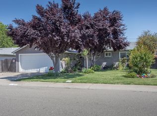 833 Meladee Ln, Galt, CA 95632