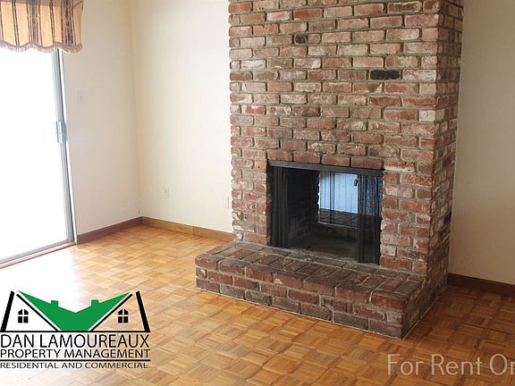 4th image of 726 Daniels St