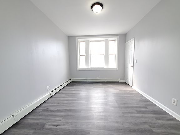 4th image of 384 Bergen Ave #6E