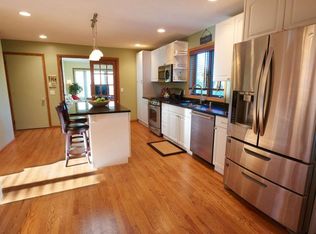 2880 Forest Down, Madison, WI 53711