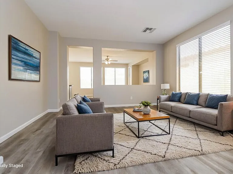 15233 W Banff Ln — Photo 5