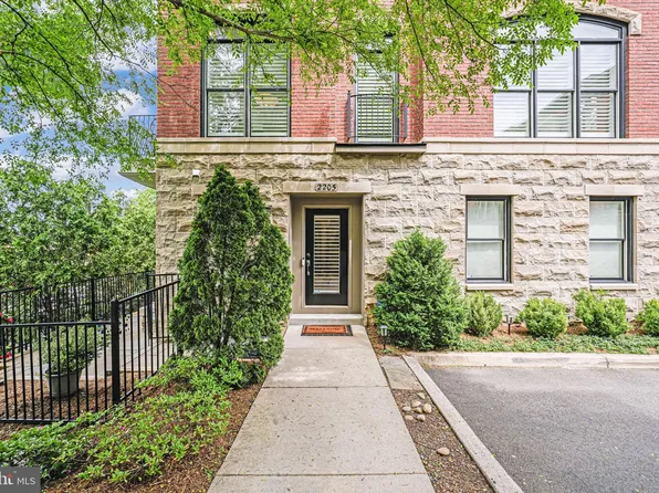 2205 19th Ct N, Arlington, VA 22201