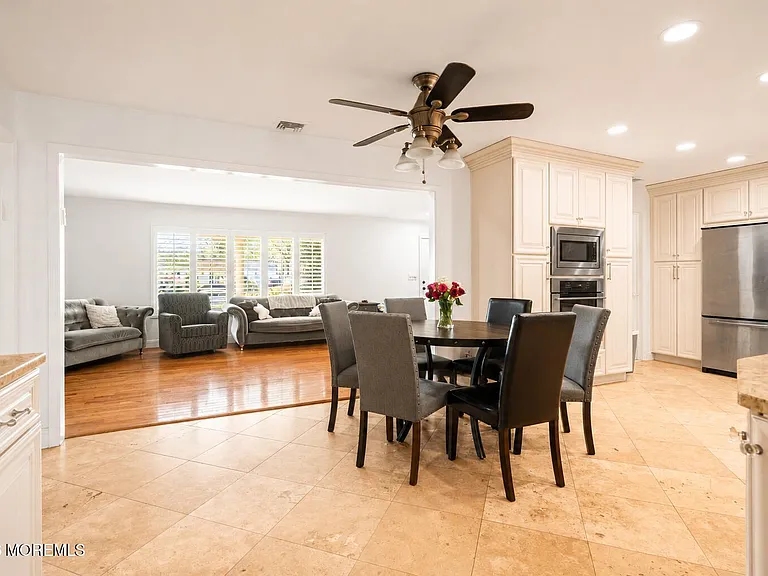 41 Poplar Ave — Photo 5