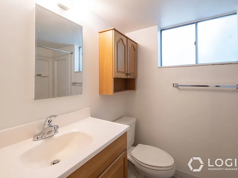 1911 E Cecelia Cir #1911 CECILIA CIRCLE — Photo 24