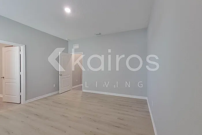 30098 Fedora Cir — Photo 11