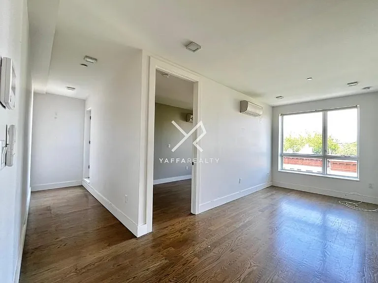 806 Saint Johns Pl #5A — Photo 1