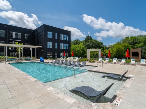 3304 South Blvd #811, Charlotte, NC 28209