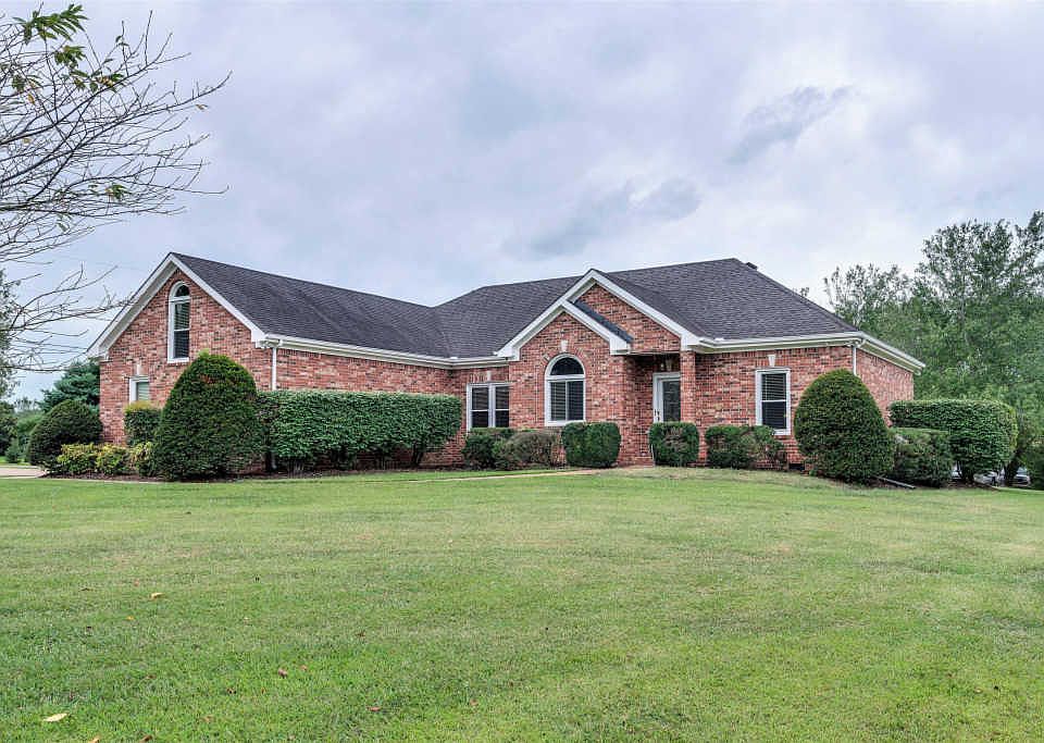 1st image of 1346 Ascot Ln