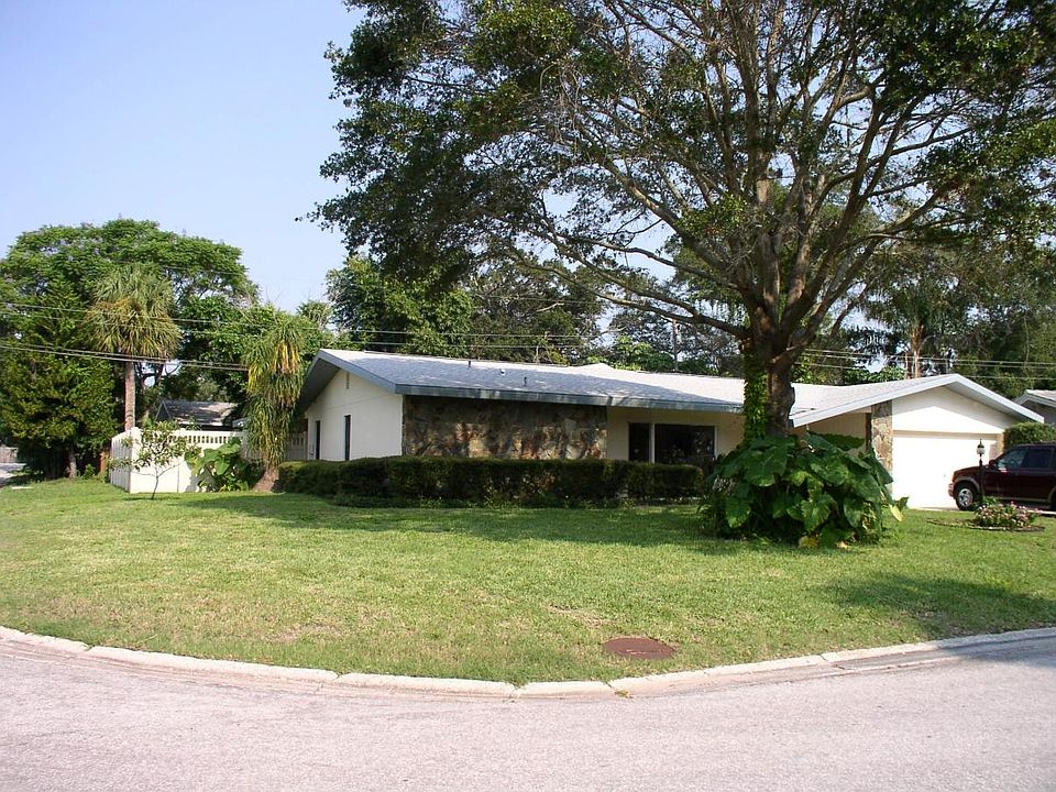 826 Fountainhead Dr., Largo
