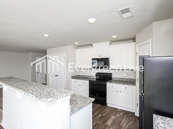 5th image of 275 Common Reed Dr