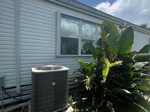 3rd image of 6732 Sinsonte Court