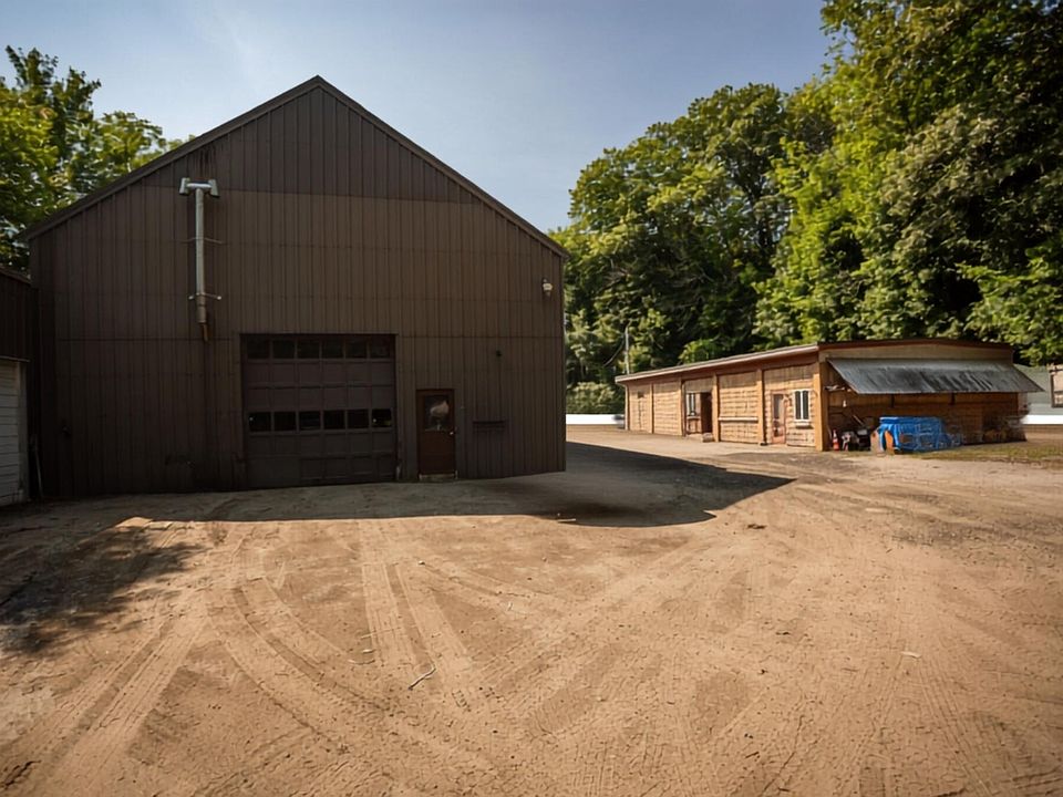 1st image of 635/636 Waldo Street