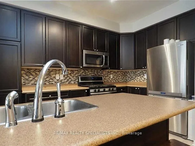 110 Highland Rd W #127 — Photo 3