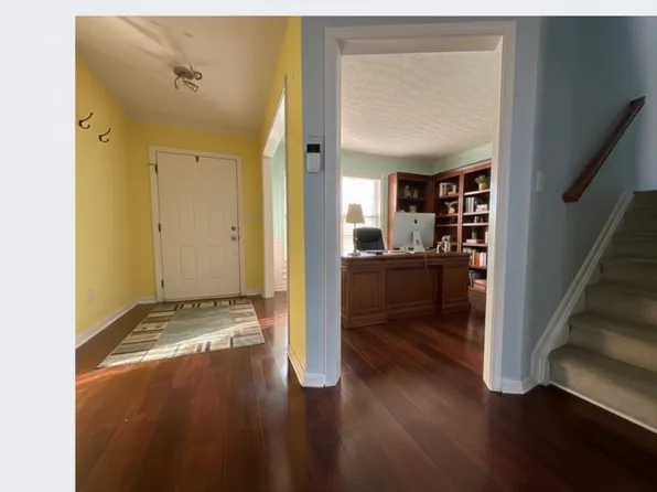 4204 Brownsboro Glen Rd, Louisville, KY 40241