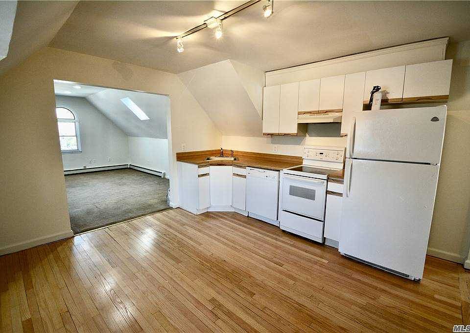 1st image of 265 Lake Ave