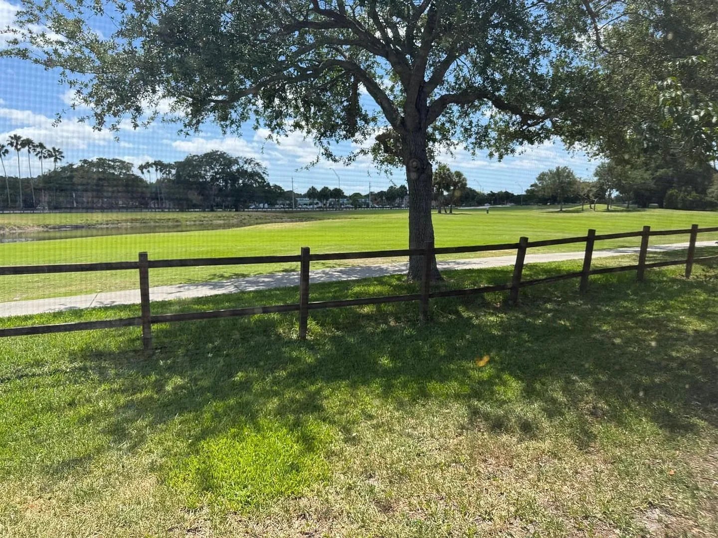 1641 Fairway Rd #0 Pembroke Pines, Fl 33026 — Photo 2