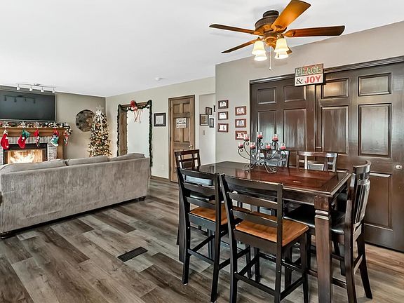 3rd image of 2418 Riverwood Trails Dr