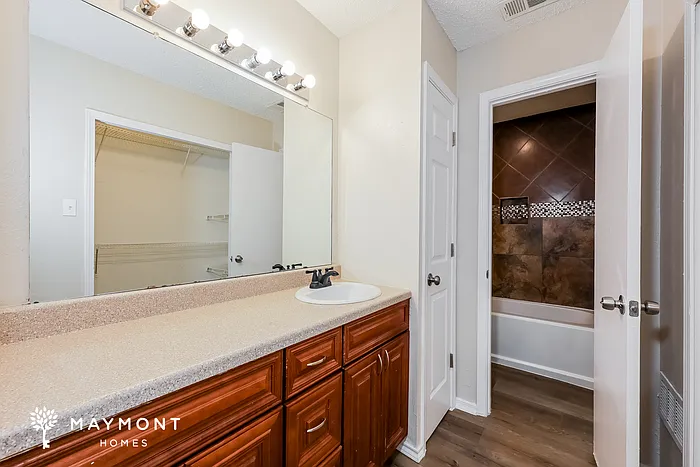 2041 New Haven Dr — Photo 9