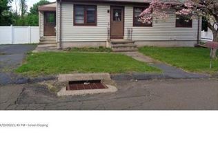 8 Damien Rd, Branford, CT 06405