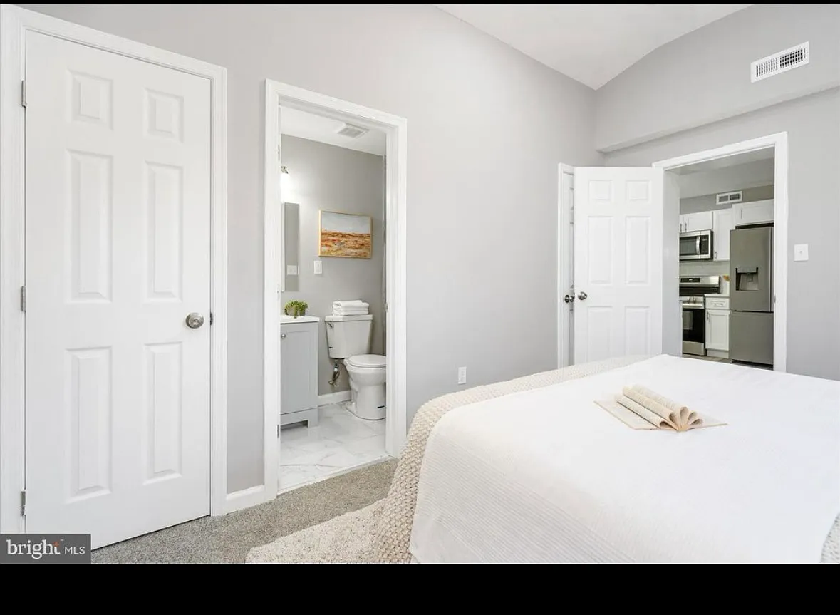 4 bed, 1366 sqft, $2,800 — Photo 4