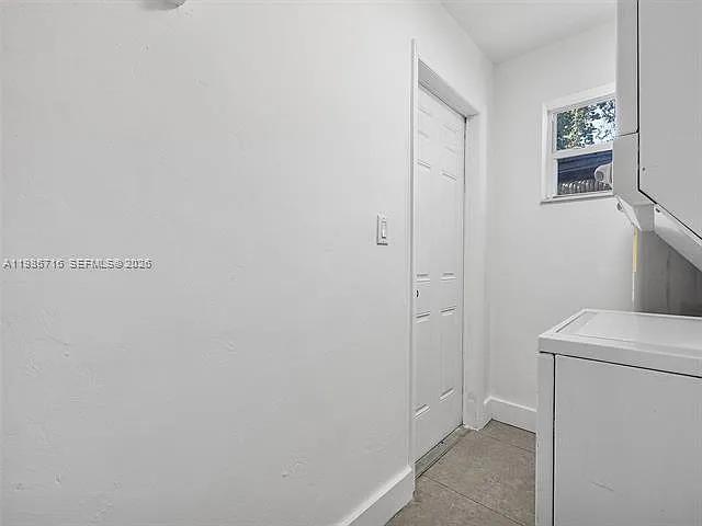 340 NW 45th St — Photo 24