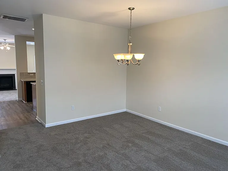 10020 Kings Parade Blvd — Photo 8