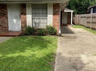 412 Transcontinental Dr, Metairie, LA 70001