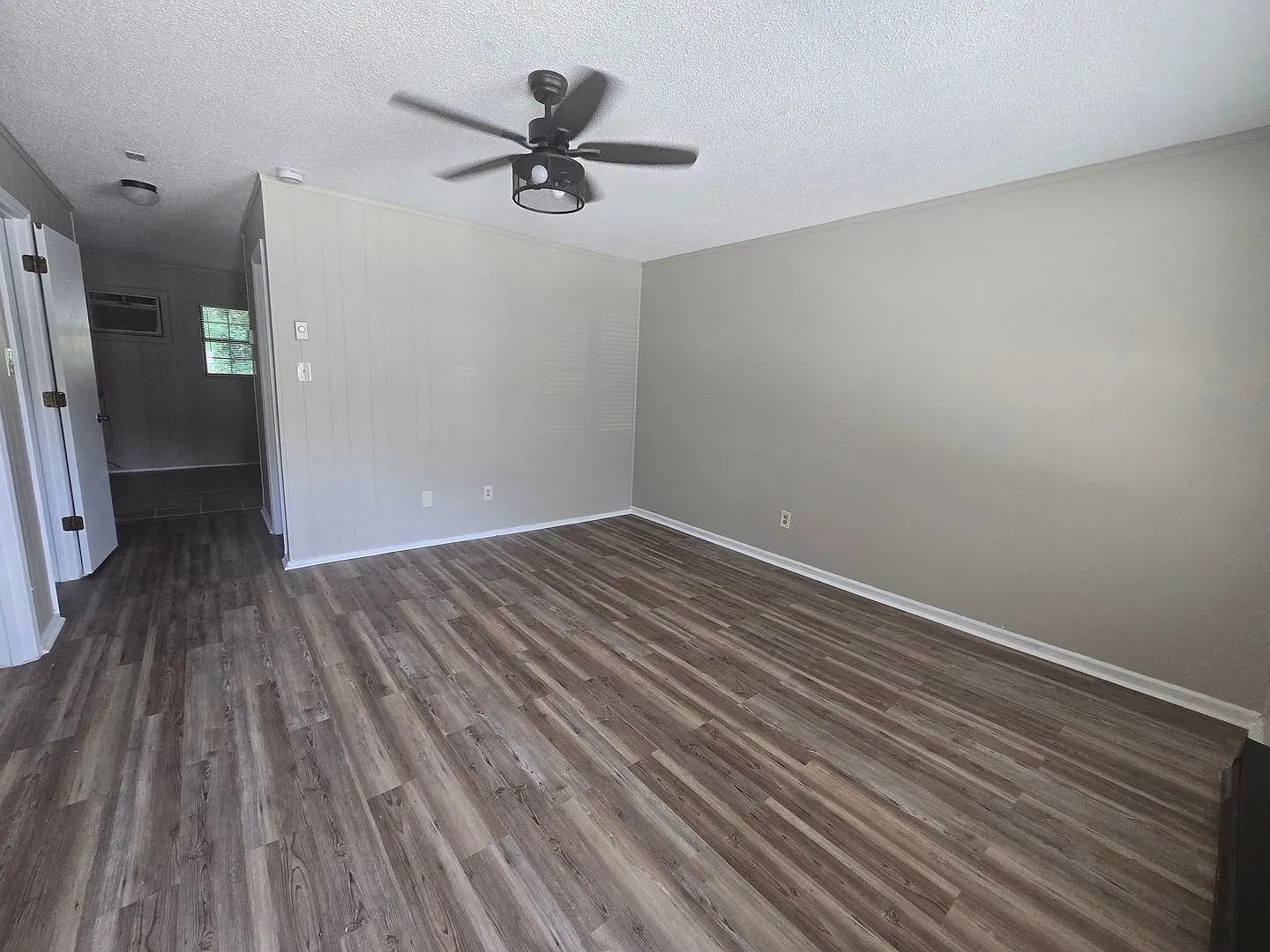 208 Julian Ave — Photo 3