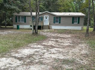 5902 Kings Rd, Moss Point, MS 39563
