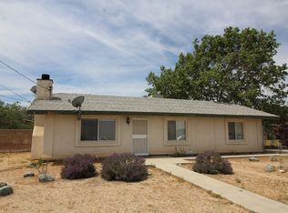 8440 Riggins Rd, Phelan, CA 92371