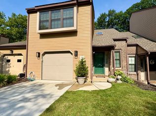 16 Deborah Ct, Robbinsville, NJ 08691
