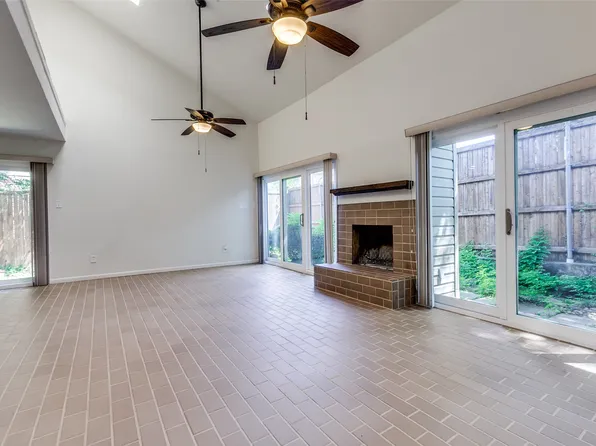 7450 Holly Hill Dr APT 115, Dallas, TX 75231
