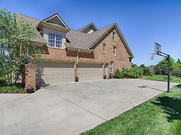 4th image of 1503 Lukes Woods Ln