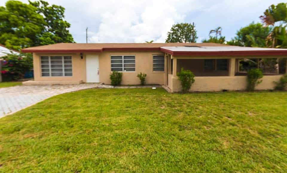 1st image of 6471 SW 16th Ct