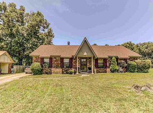 3028 Meadowfair Rd, Memphis, TN 38118