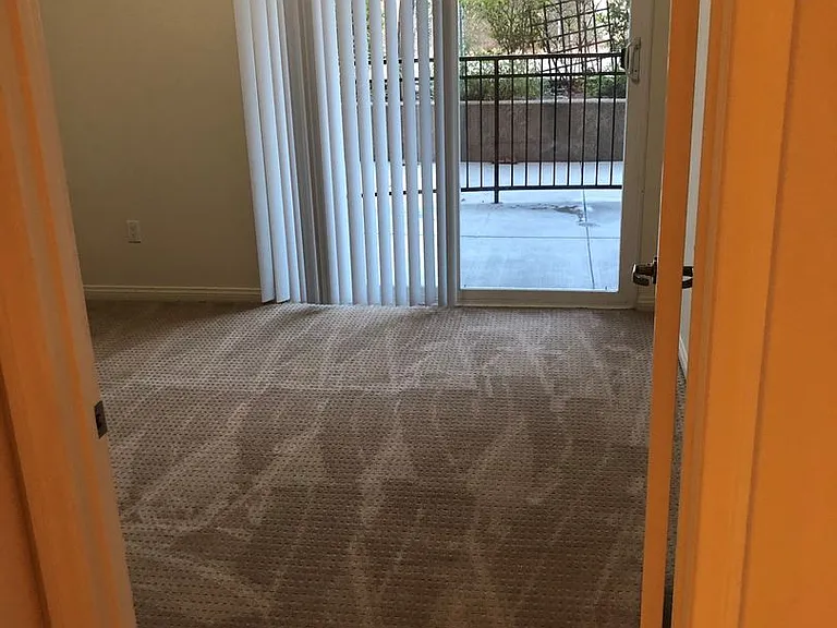 Glenoaks Villas — Photo 43