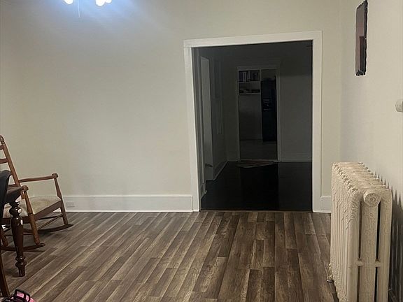 5th image of 89 Robbins Ave