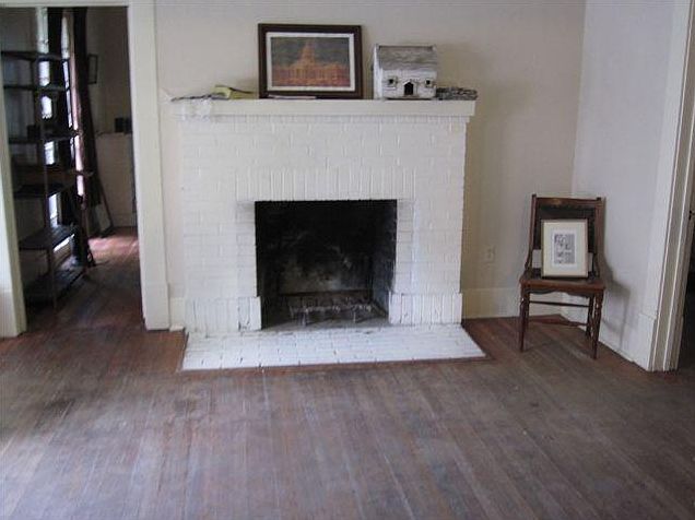 2nd image of 713 Graham Pl