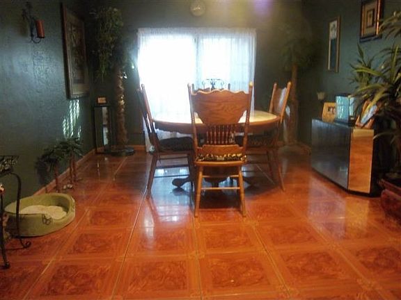 4th image of 7920 53rd Way