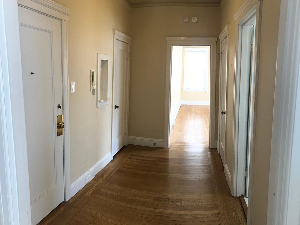 2nd image of 1690 Filbert St #6