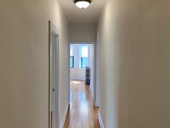 4th image of 1858 N Kedzie Ave #3205-3