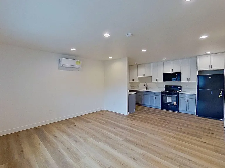 829 N Garfield St — Photo 113