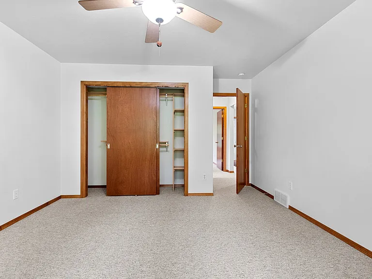 945 Harwood Ave — Photo 23