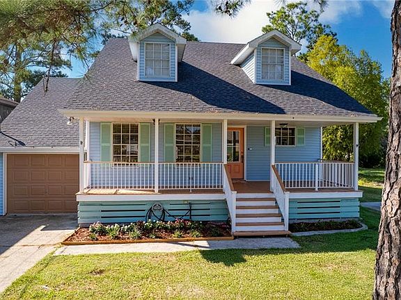 2nd image of 3103 Bayou View Pl