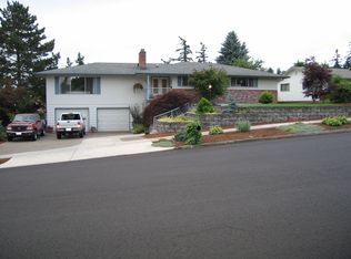 7186 Los Verdes Dr, Gladstone, OR