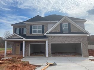 5634 Glad Acres Rd, Pfafftown, NC 27040