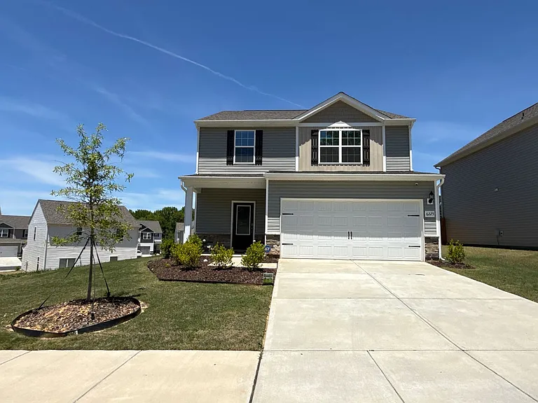 6225 Lowe Ln — Photo 2