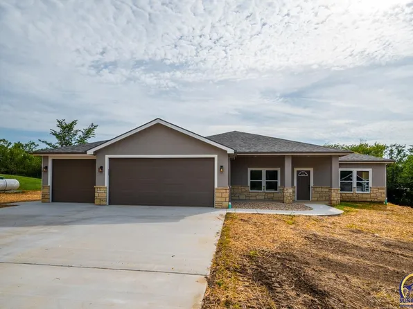 7763 Choctaw Ct, Ozawkie, KS 66070