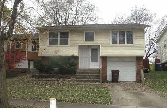 21606 Peterson Ave photo 1