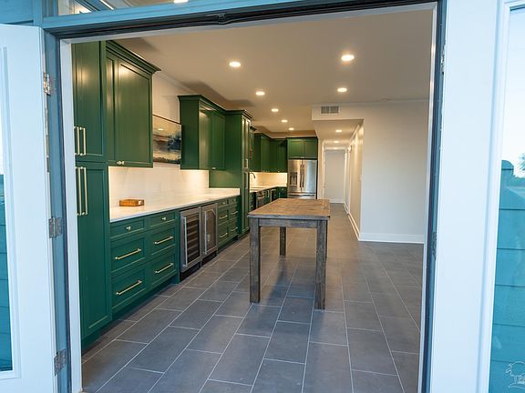 2nd image of 534 E Zarragossa St #2
